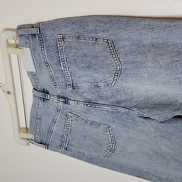 NEW Pistola Anthropologie Nico Mom Jeans Distressed Swell Light Blue Luxury - Picture 12 of 16